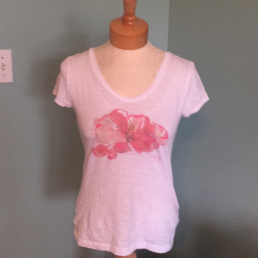 Loft tee with flower details.  Size XSP